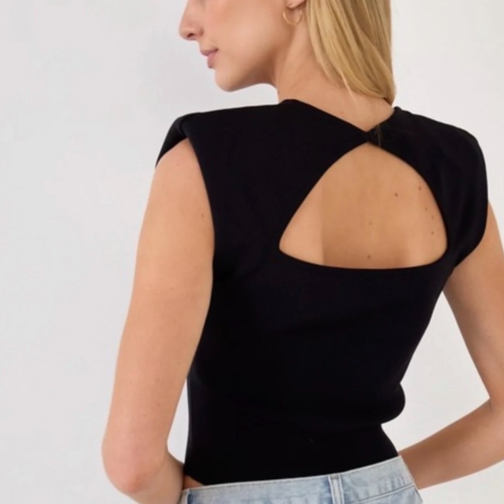 Elegant Black Women's Top! BRAND NEW NEVER WORN!